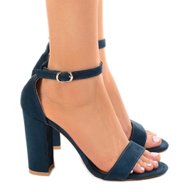 Elegant navy blue sandals on the LA-106 post