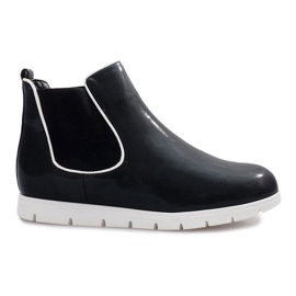 Black sports boots from Gabrielle