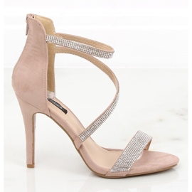 Sandals on a pin beige C-28 Beige Ii Gat