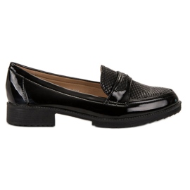 Bestelle Lacquered loafers black
