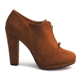 Boots On A Post Elastic VX-62 Camel brown