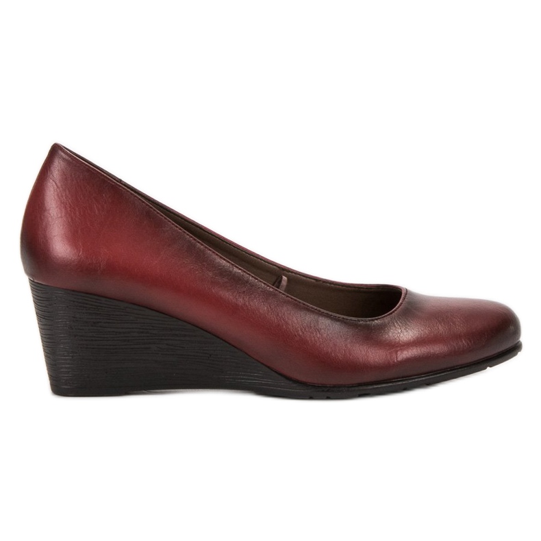Vinceza Burgundy pumps on a wedge red