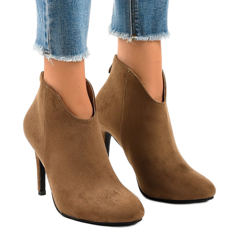 Brown suede ankle boots AF-02