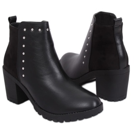 Boots on a stable heel black Y8163 Black