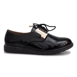 Black lacquered shoes from Rose
