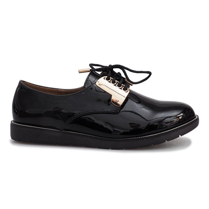 Black lacquered shoes from Rose