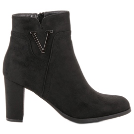 Vinceza Suede Booties On A Bar black