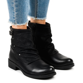 Black HQ-11 flat heeled boots