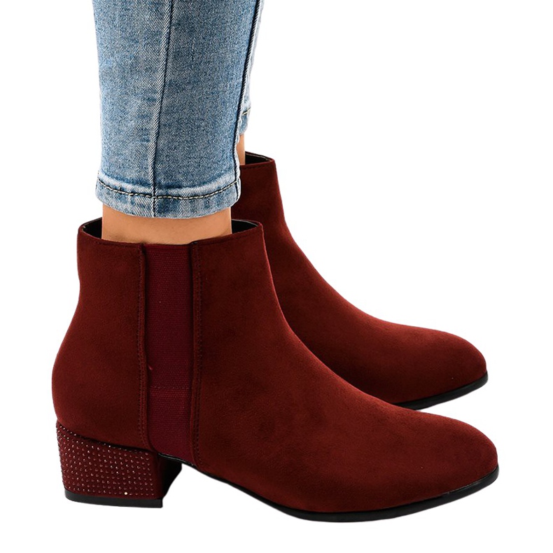 Maroon suede boots on the post HQ0018 red