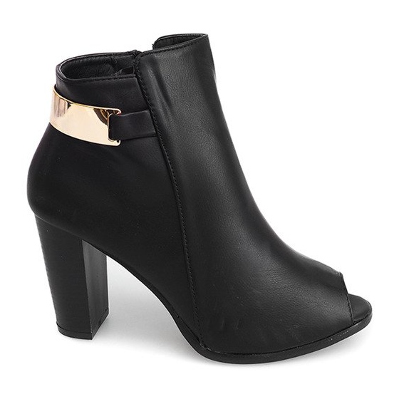 Open boots on a post F906 Black