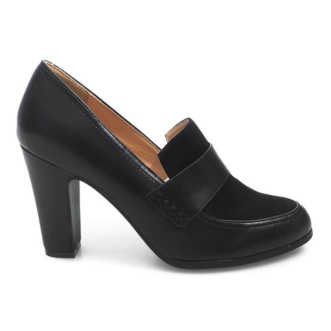 Shoes On A Bar D11 Black