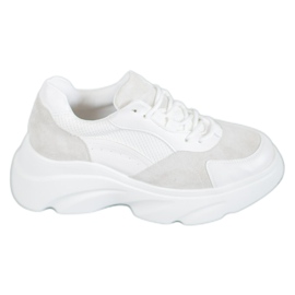 Seastar Sports Shoes On The Platform white
