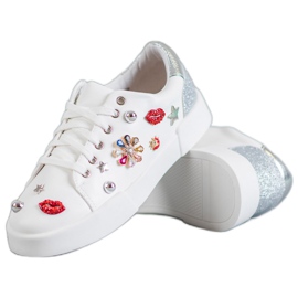Bestelle Sport Shoes With Patches white