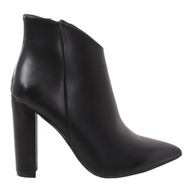 Black high-heeled boots NS059P Black