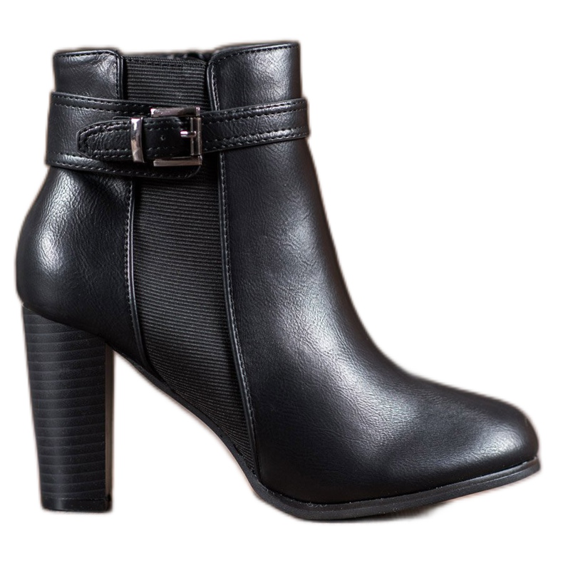 Abloom Boots On A Post With A Buckle black