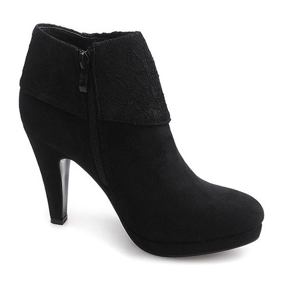 Elegant Boots On A High Heel Lace 6-67 Black