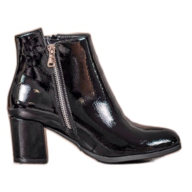 VINCEZA lacquered boots black