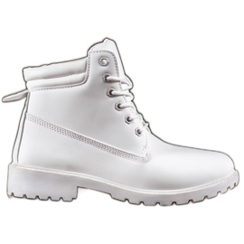 Marquiz White Trappers