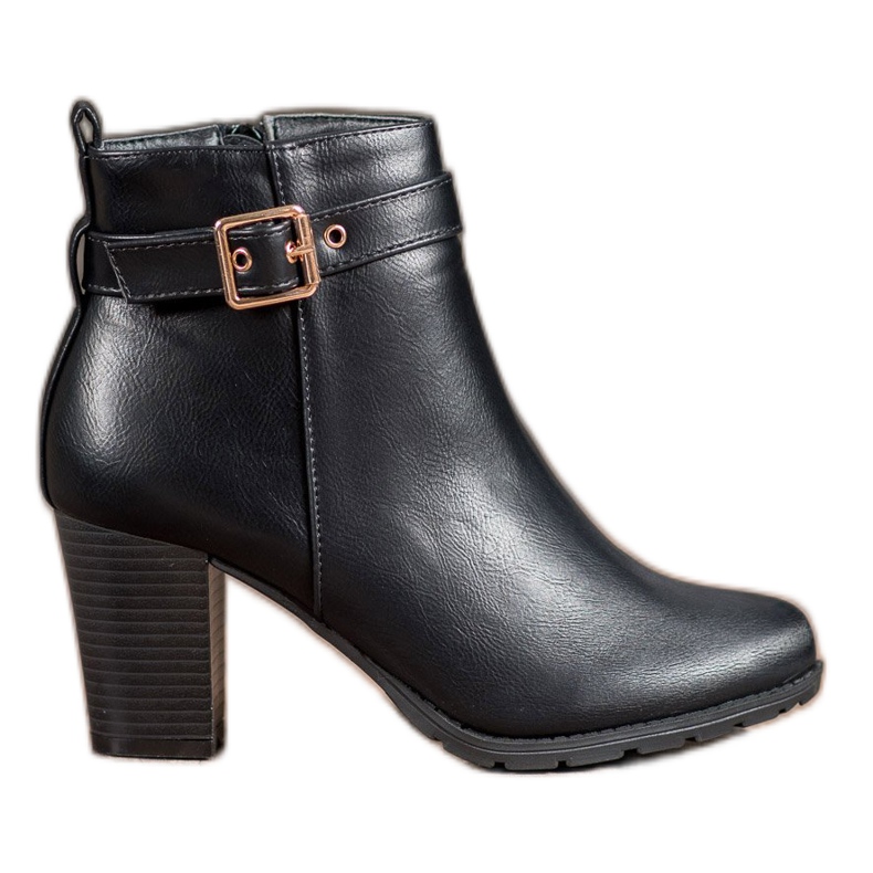 Abloom Boots On A Post With A Buckle black