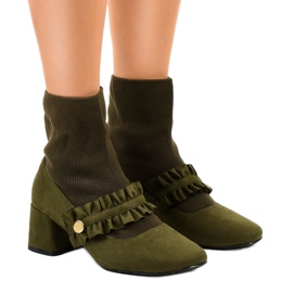 Green velor pumps on the JM8118Y post