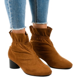 Brown suede boots on the JM5512M post Brown suede boots on the JM5512M post