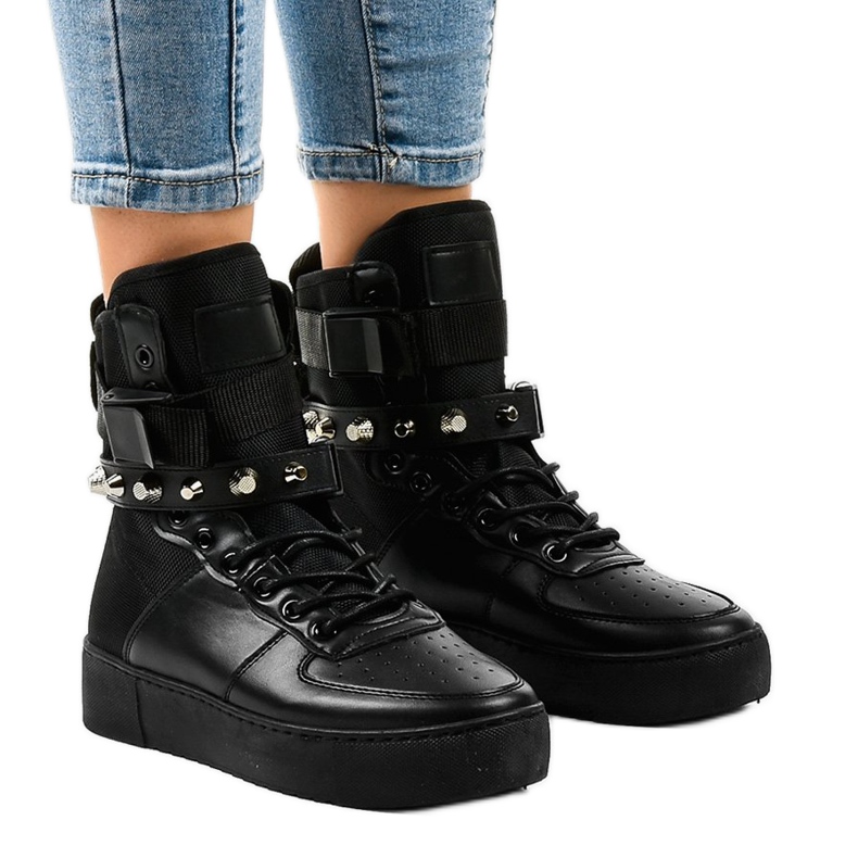 Black flat sneakers Y-205