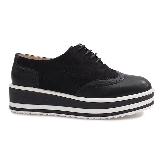Black lace-up shoes from Paulette