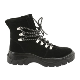 Black Sergio Leone TR729 tied trappers