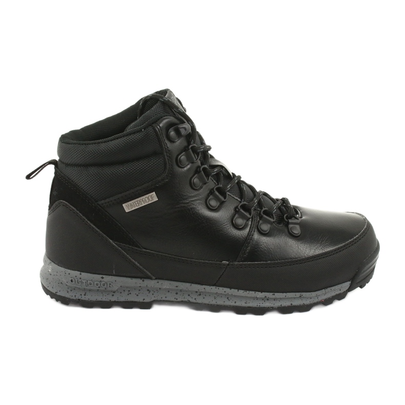McKey Men's sports shoes with a 1069 black membrane McKey Men's sports shoes with a 1069 black membrane