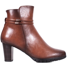 Classic boots on a post brown Classic boots on a post brown