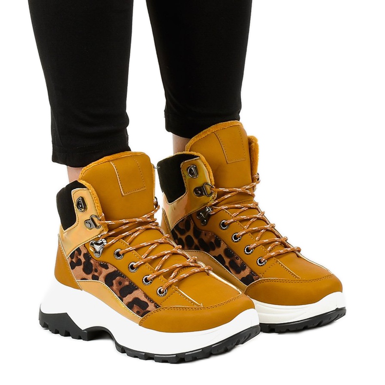 Insulated brown women's sneakers F-19208-3 yellow