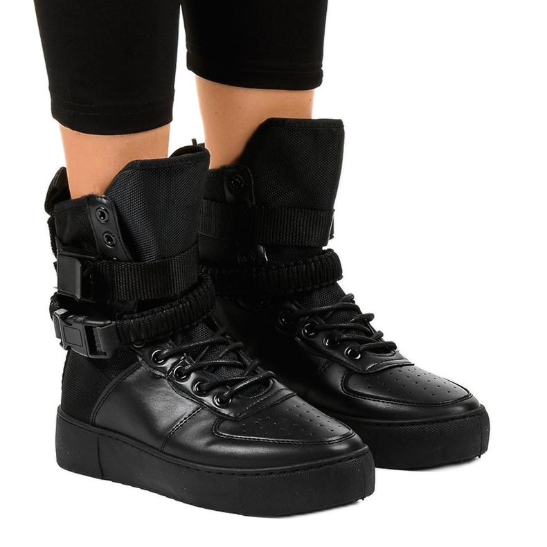 Black flat sneakers Y-207 Black flat sneakers Y-207