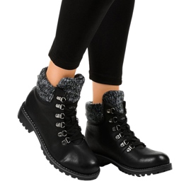 Black hiking boots without insulation Z186