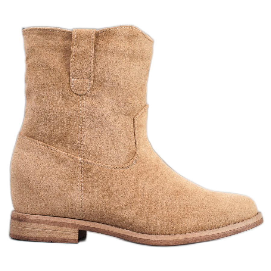 beige flat boots