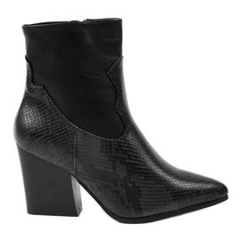 Black ankle boots on the YK-117 snake post