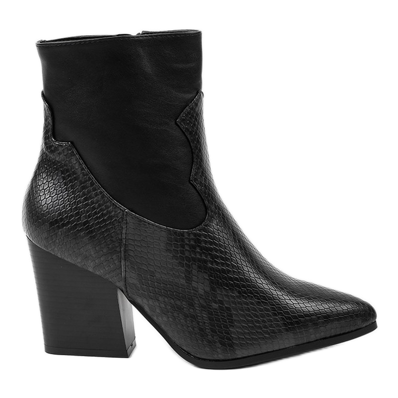 Black ankle boots on the YK-117 snake post