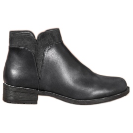 Small Swan Casual Black Boots