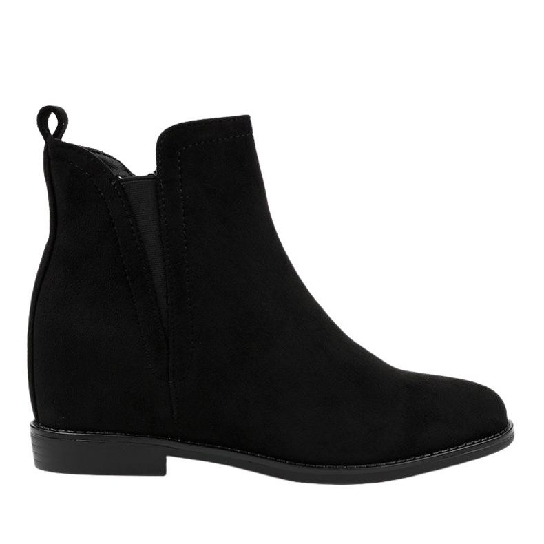 Black Chelsea boots with a wedge BM279