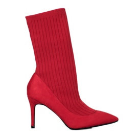 SHELOVET Slip-on boots on a high heel red