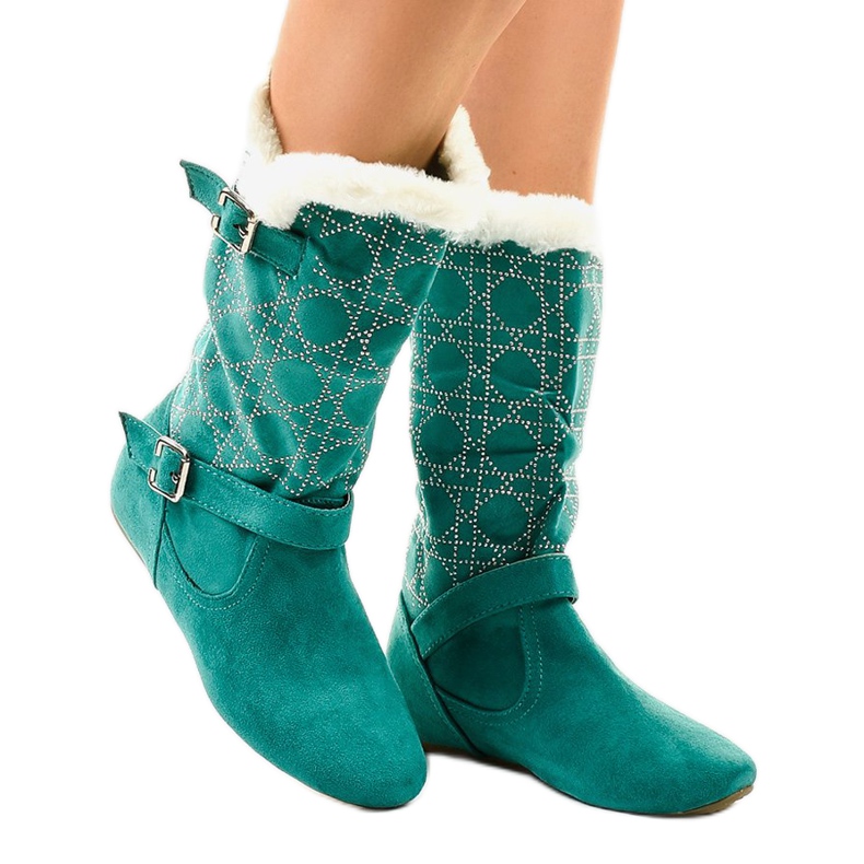 Green flat boots to mid-calf R100