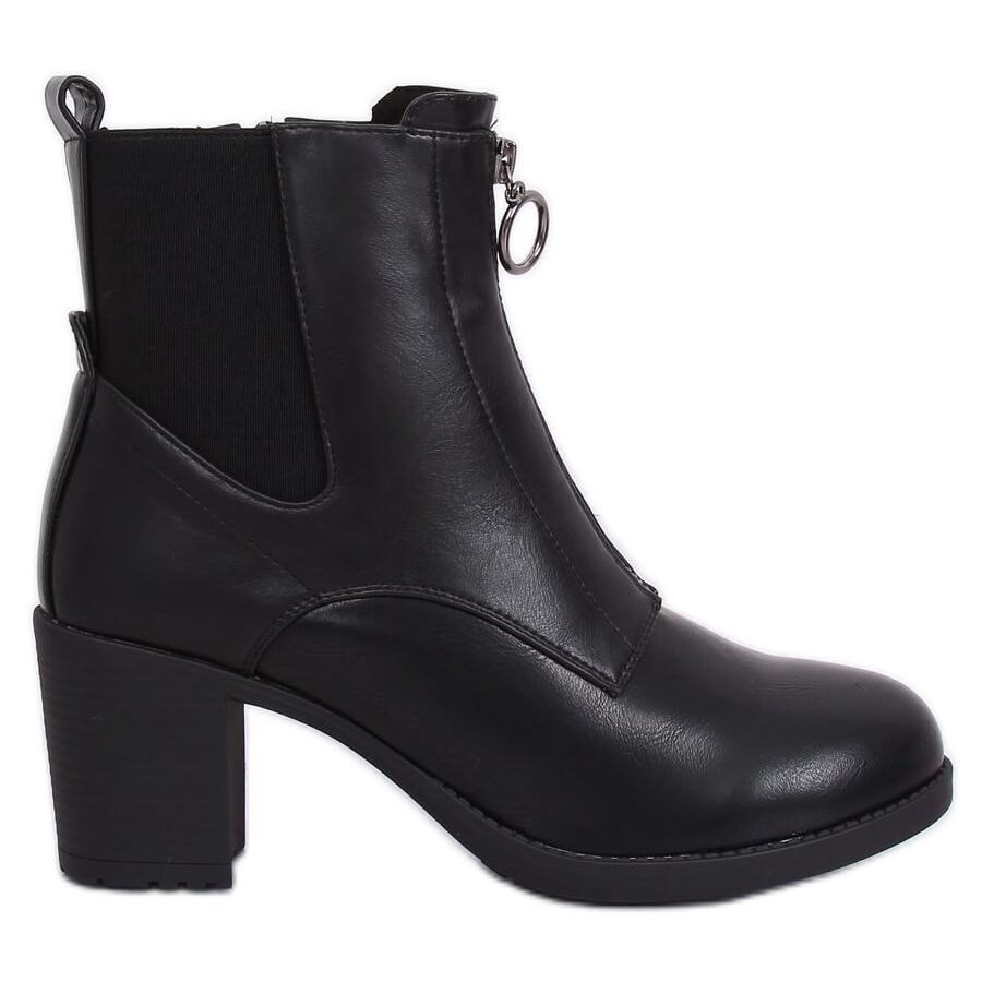 comfortable heeled boots