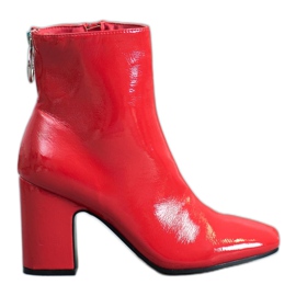 Seastar Lacquered boots on the post