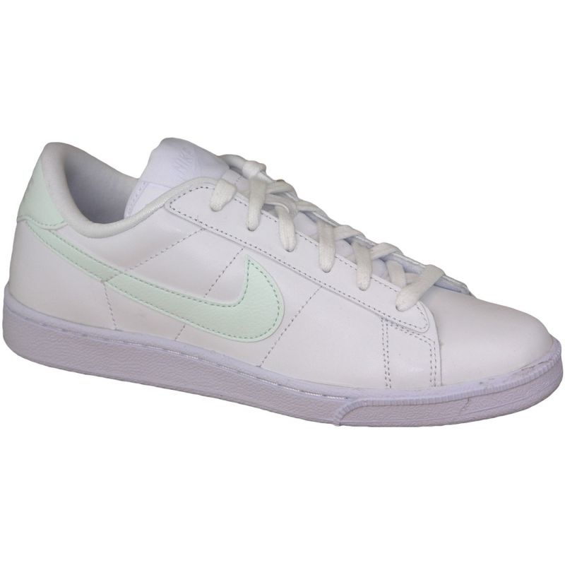 nike classic tennis shoes womens