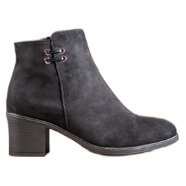 Clowse Black Booties On A Post Clowse Black Booties On A Post