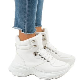 White women's insulated sneakers C-3132