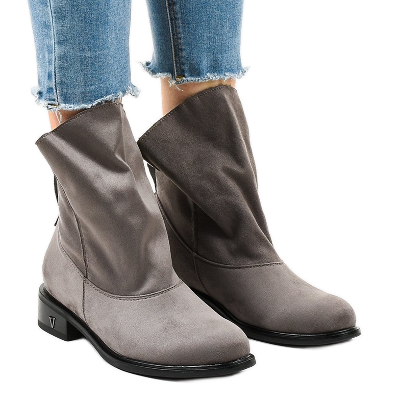 Gray flat insulated boots 6672-7 grey