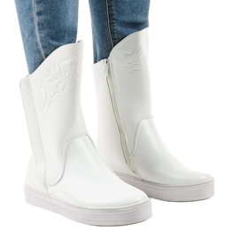 White sneakers insulated boots HX5187-5