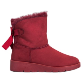 SHELOVET Maroon Mukluki On The Platform red