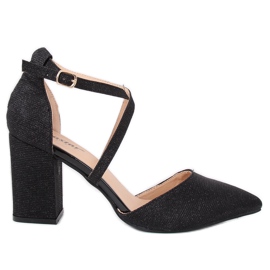 Pumps on the black post NC951 Black