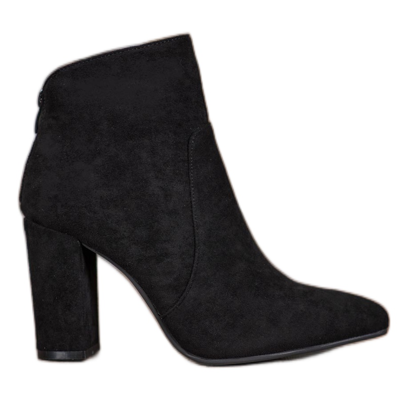 Ideal Shoes Classic boots on a post black